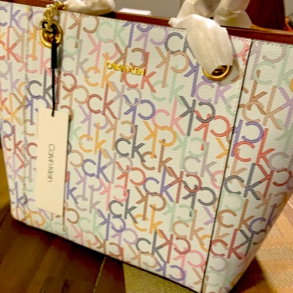 Handbag - Picture 1 of 1